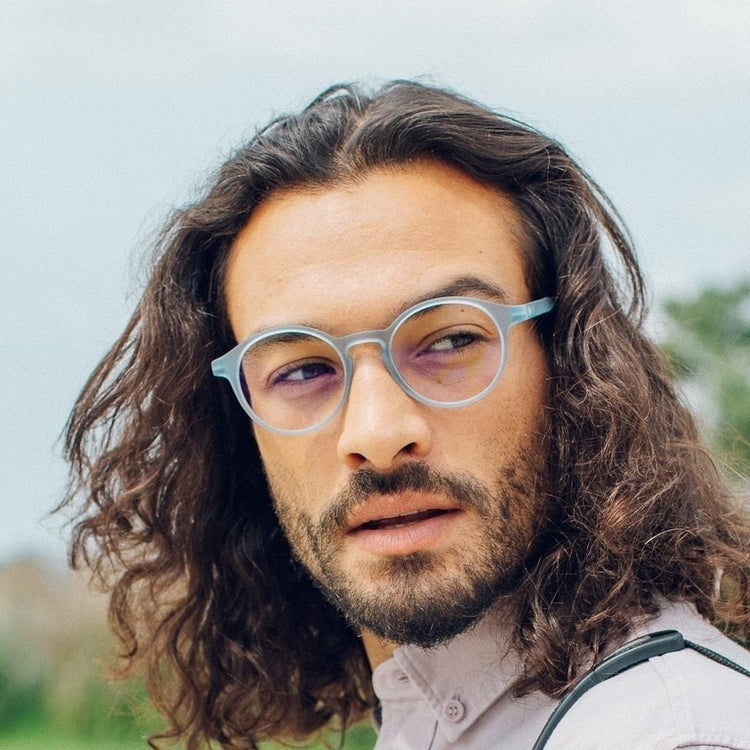 Barner man Le Marais Bright Sky outdoor